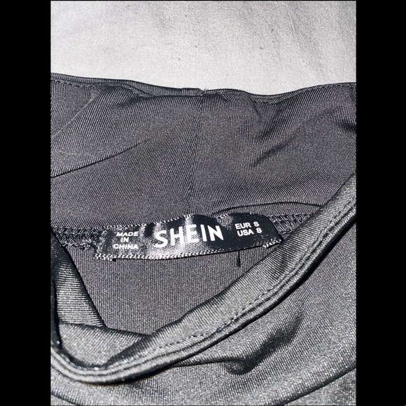 Crop top w/ short set - Picture 2 of 7